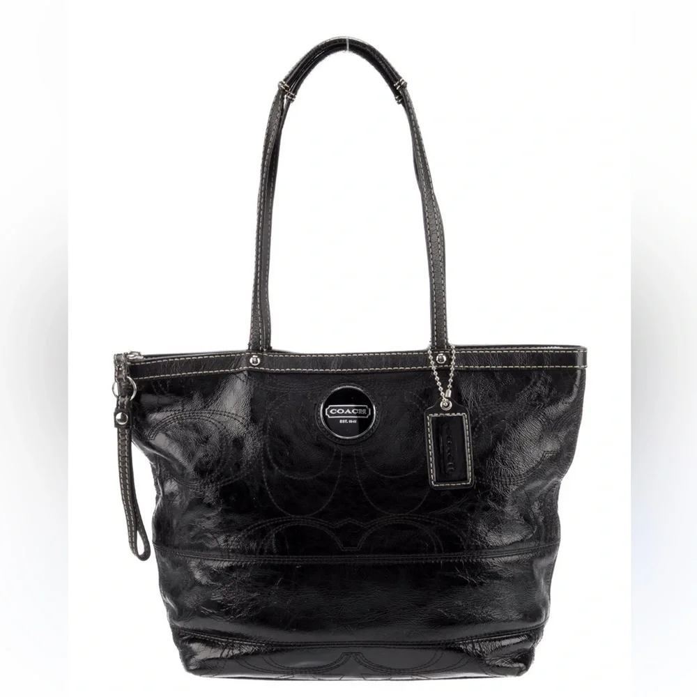 COACH PATENT LEATHER SHOULDER BAG